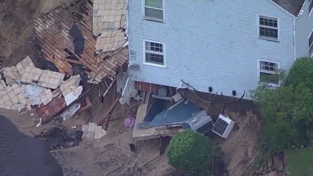 Storm cleanup continues on Long Island