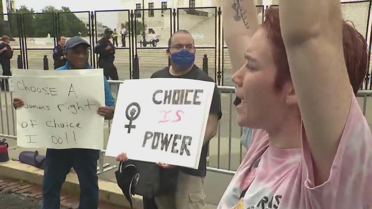 Roe v. Wade and student loans influencing midterm elections