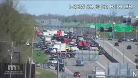 Fatal crash closes I-35W in Mounds View [RAW]
