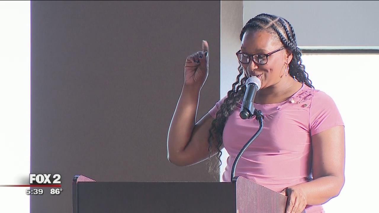 Breast cancer survivor speaks at Cancer Society's breakfast