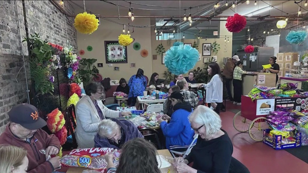 Block Club Chicago: Chicagoans helping kids have a safe — and ICE-free — Halloween