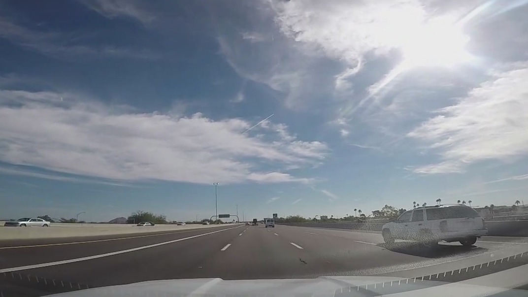 DPS trooper uses patrol car to stop teenage wrong-way driver on Loop ...