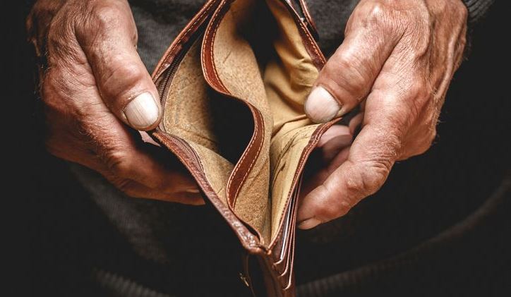 Help a loved one by giving a financial gift for the holidays