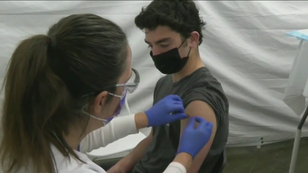 Health officials warn of 'Thanksgiving triple threat' as cases rise across the country