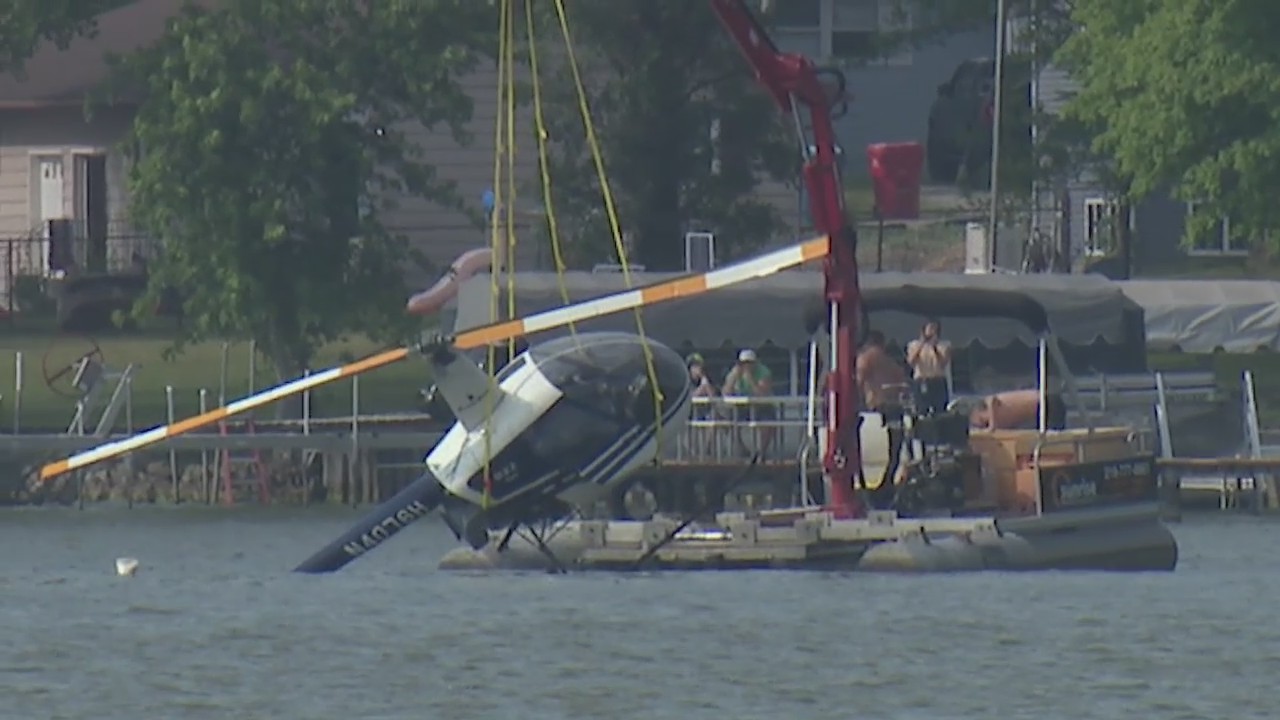 2 people survive after helicopter crashes into Cedar Lake