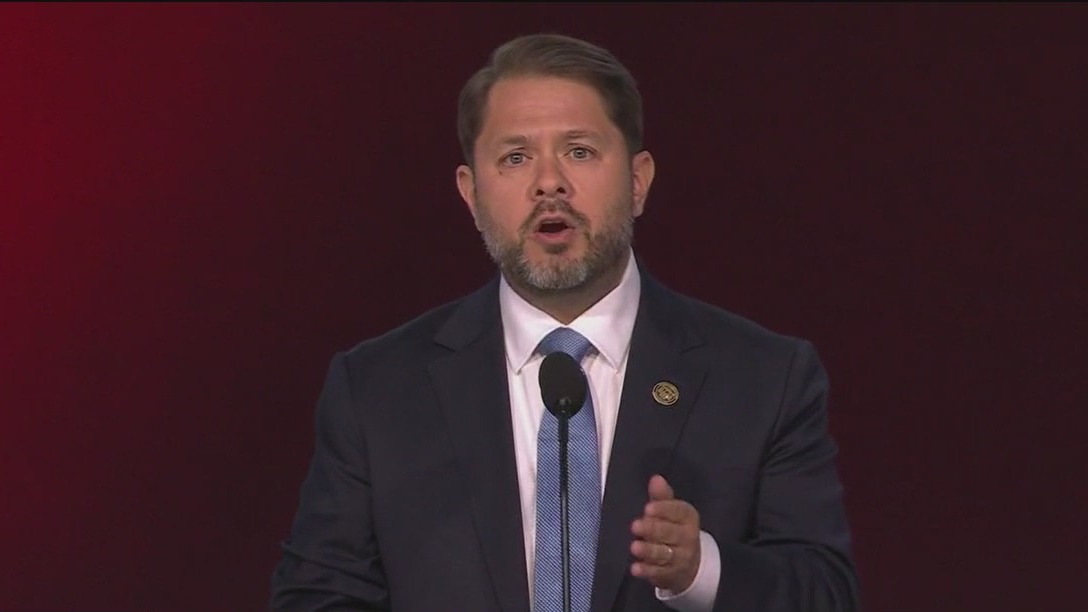 Arizona Senator cancels town halls over recent security threats