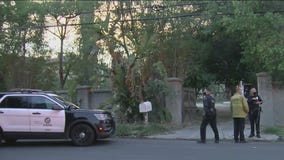 Encino home invasion: Elderly man killed, suspects on the run