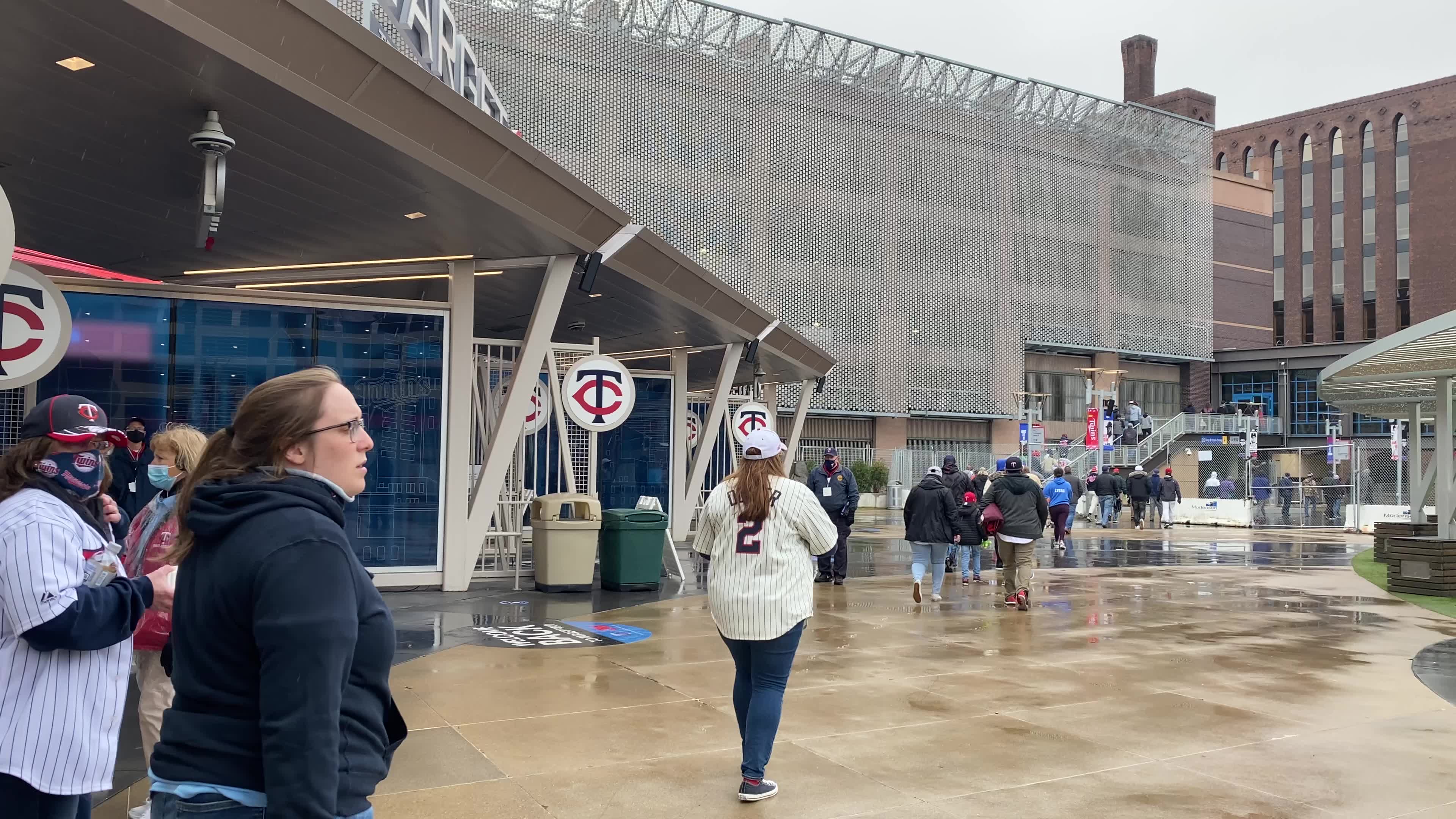 Twins-Red Sox postponed after police shooting