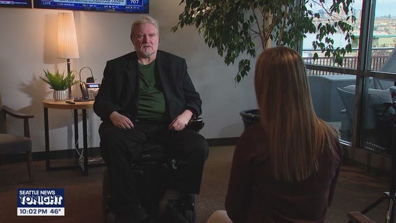 Tacoma Mall shooting hero uses humor to inspire 20 years after tragedy