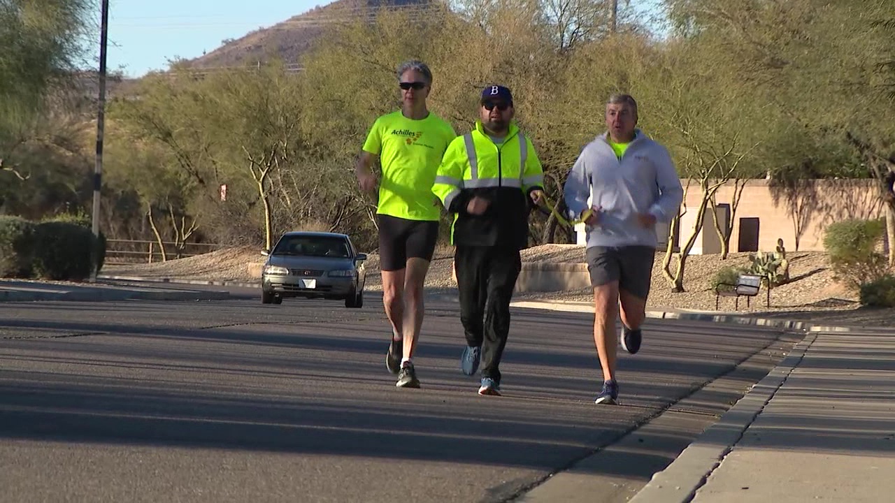 Blind AZ man finds new purpose through running
