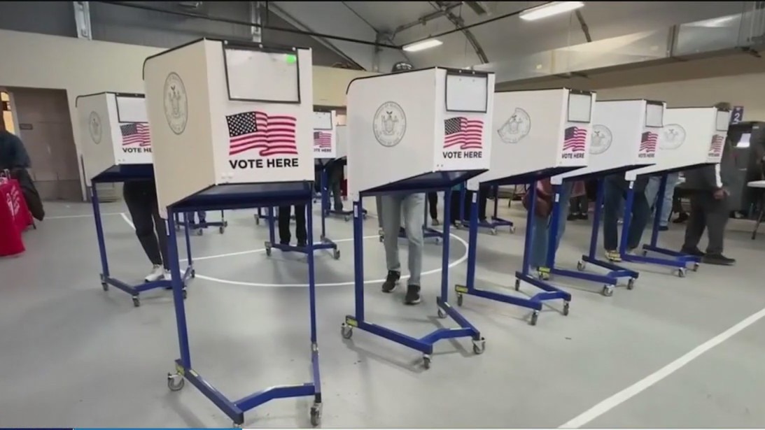 Early voting begins for high-profile NY, CA elections | FOX 32 Chicago