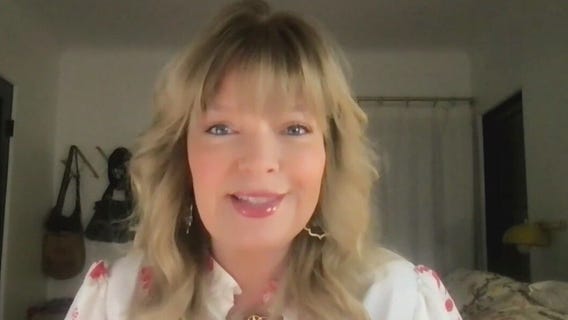 'Person, Place or Thing' hosts super fan contest for Season 2