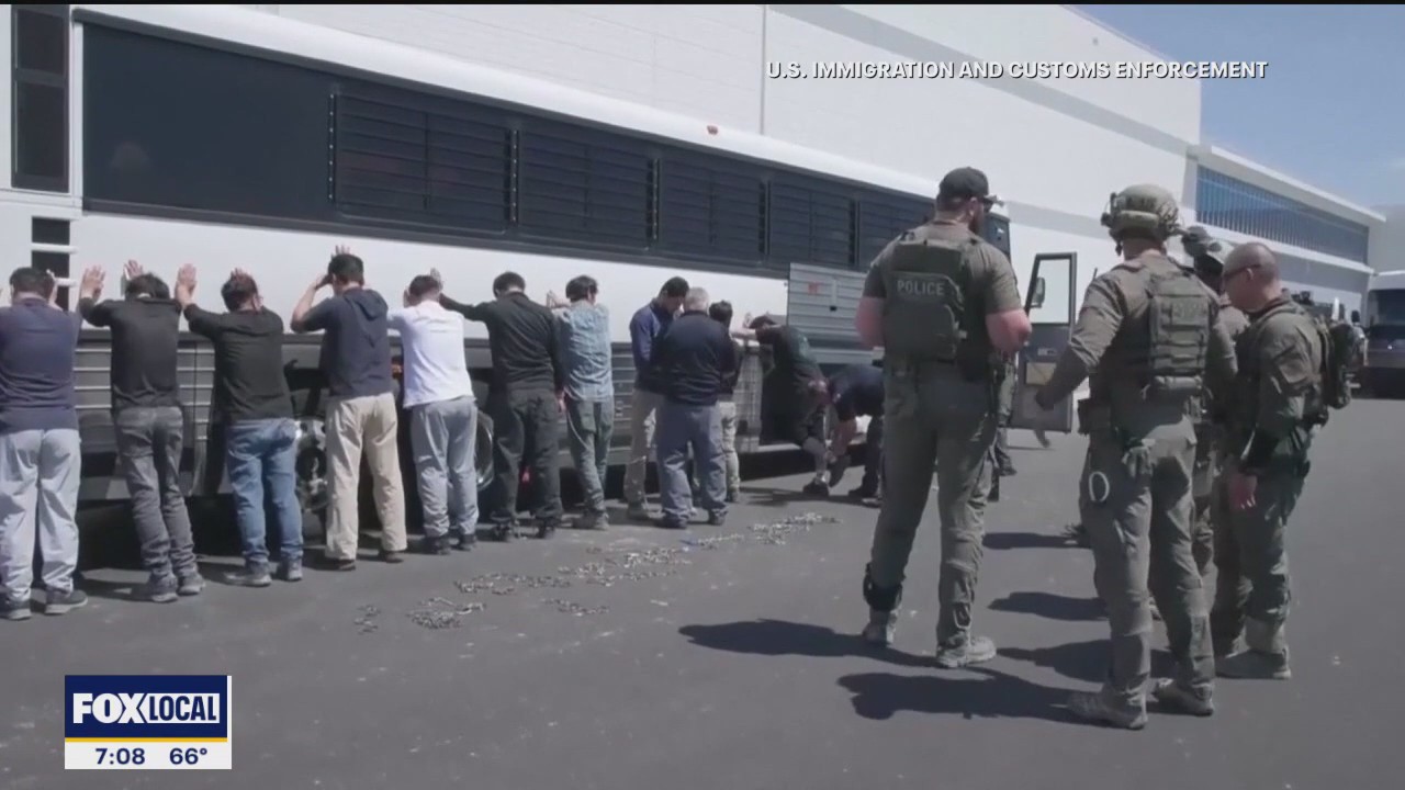 300 Korean workers detained in Hyundai immigration raid