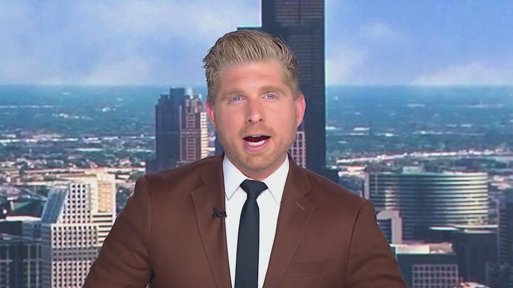 Woman shot, killed while getting off bus on Chicago's South Side, police say