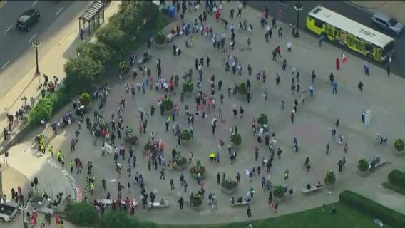 Protesters gather in downtown Chicago amid against immigration crackdown