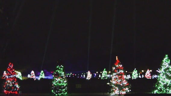 Brookfield Zoo 'Holiday Magic' lights festival starts Nov. 25