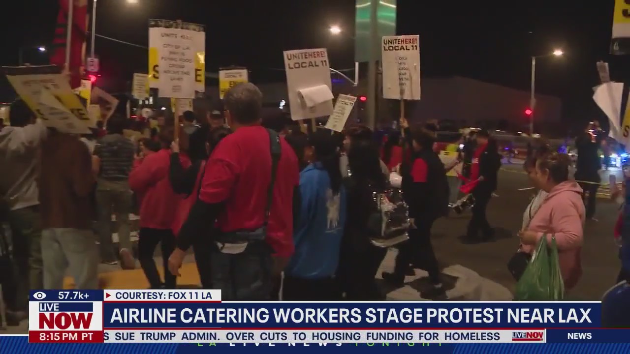 Airline catering workers stage protest near LAX amid travel rush