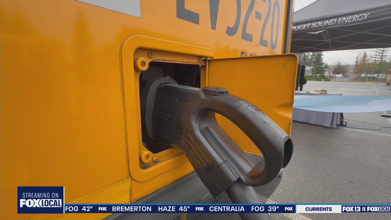 EV school buses transport kids, power the electric grid