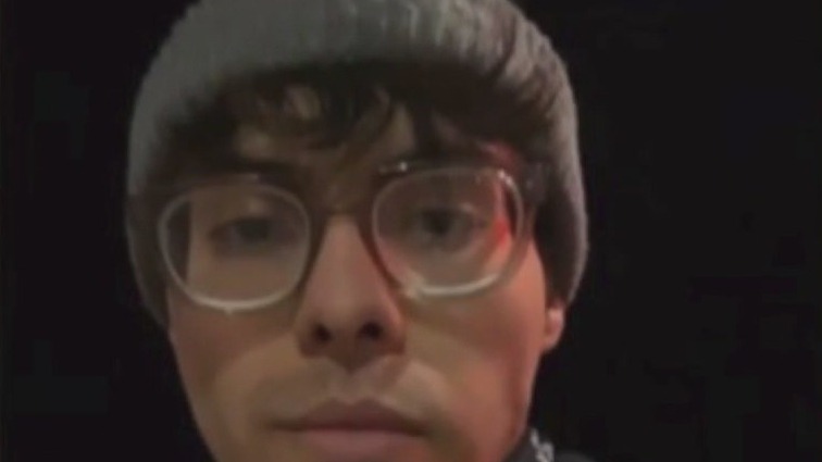 Stabbing suspect sought