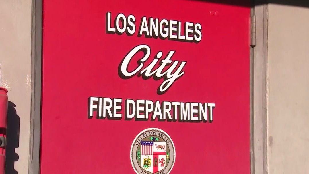Top LA firefighters union officials suspended