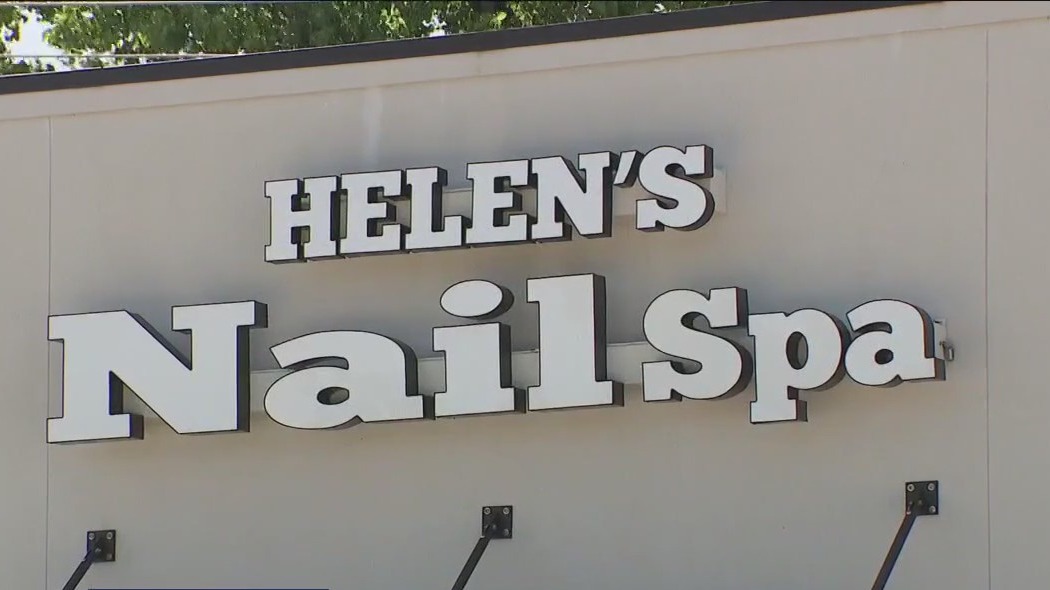 Nail salon back in the news with unhappy customers