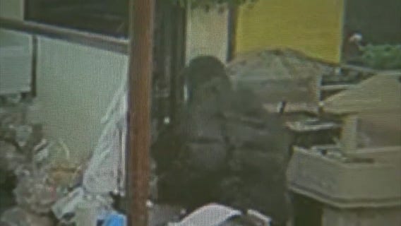 Suspect shot while trying to rob Santa Ana Restaurant