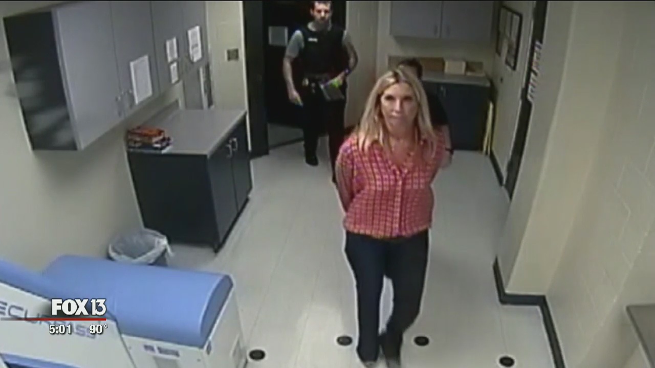 Sarasota PTO volunteer allegedly stole funds | FOX 13 Tampa Bay