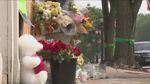 Visitation held for Hinsdale teen struck by vehicle outside Hinsdale sandwich shop