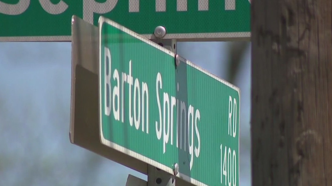 Businesses on Barton Springs closing