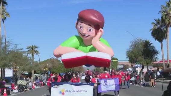 Fiesta Bowl Parade happening in Phoenix