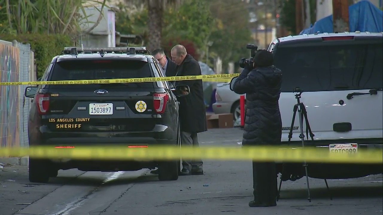 Investigation underway after man found shot to death in East Los Angeles