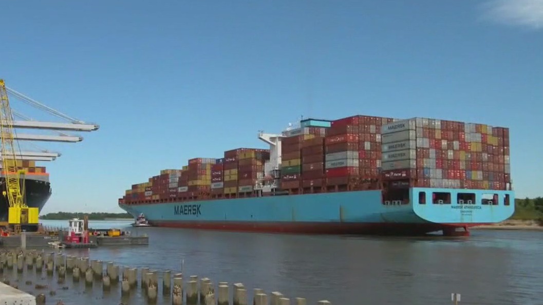 Trump meets with Italian PM on tariffs