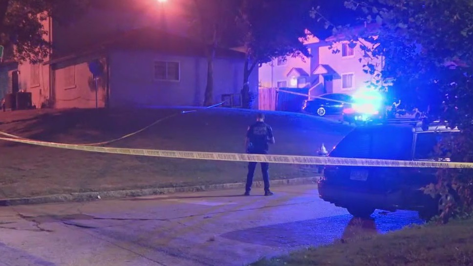 3 juveniles shot overnight, 2 dead | FOX 5 Atlanta