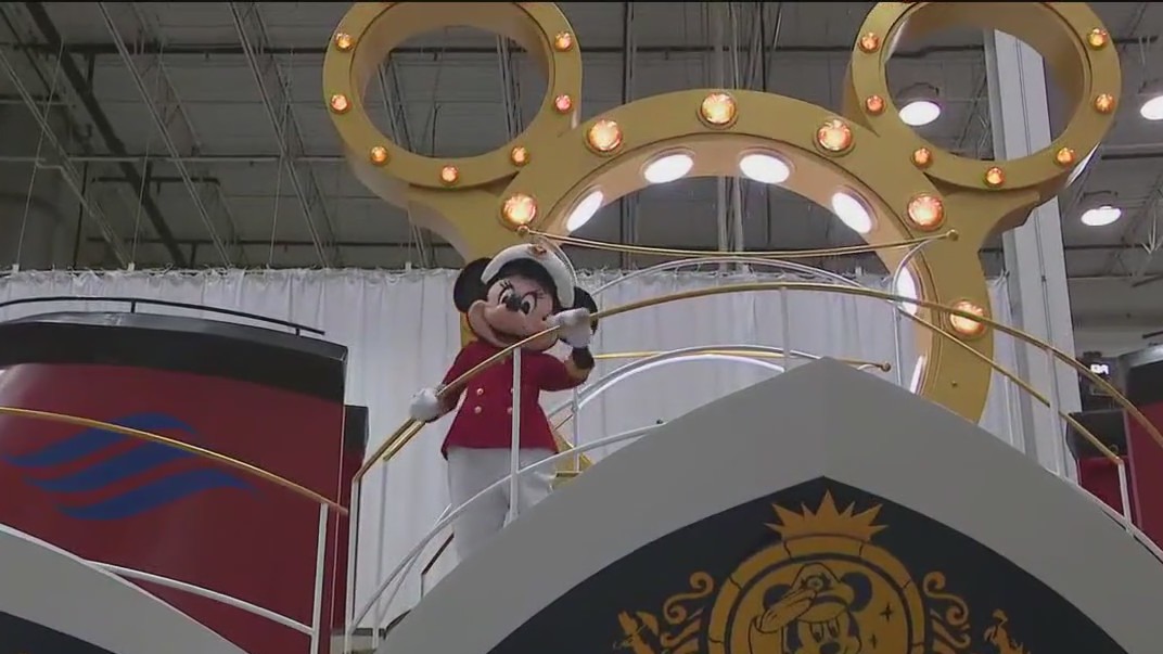 Macy's reveals new Thanksgiving parade floats