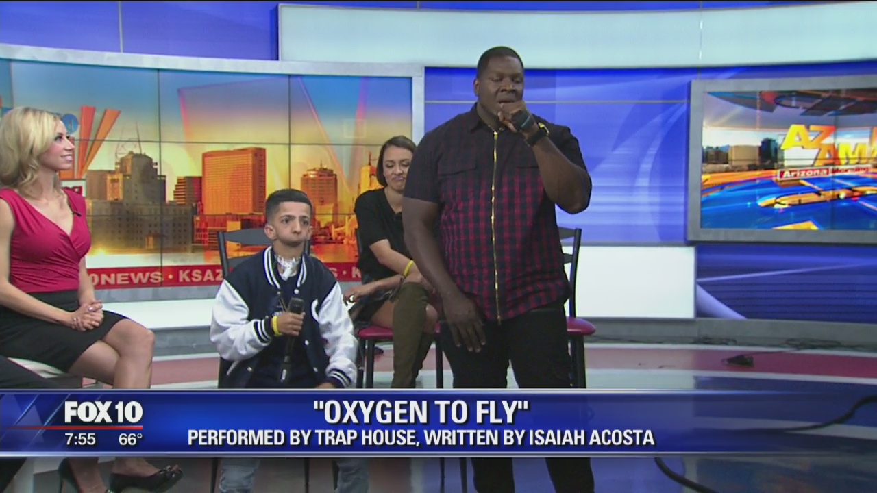 Isaiah Acosta and Trap House perform 'Oxygen to Fly'