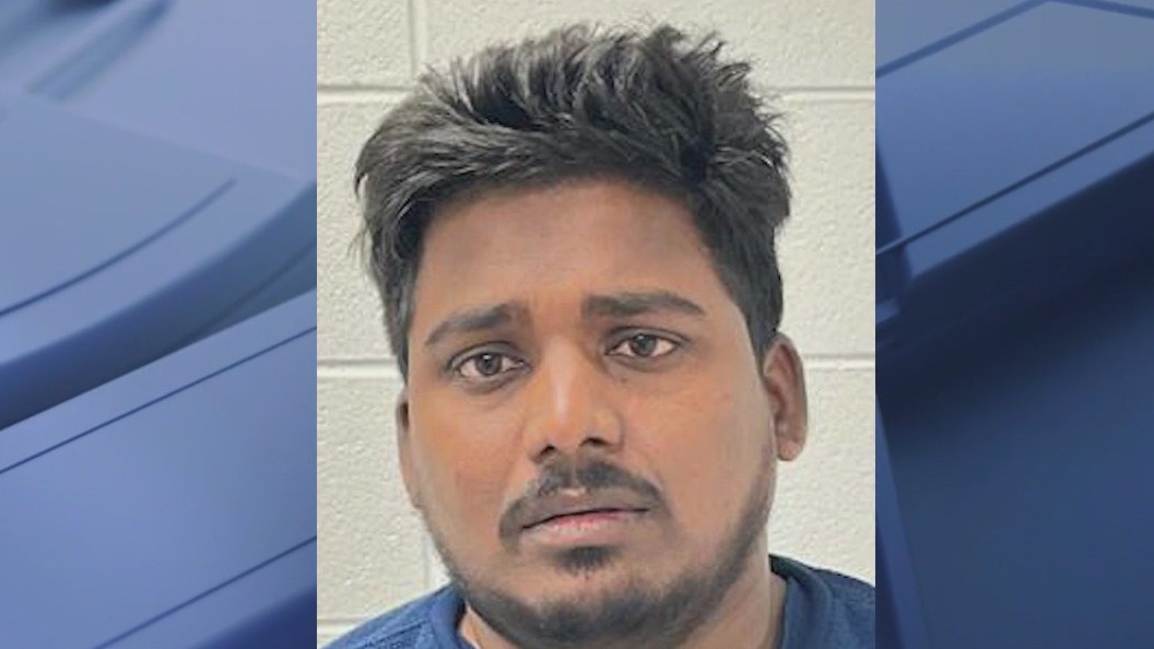 Illinois man arrested after allegedly making sexual advances toward rideshare driver