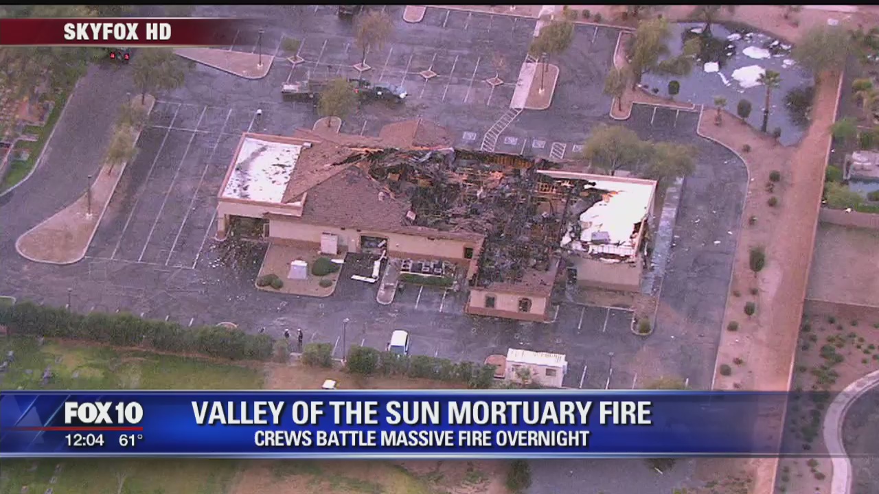 Crews battle massive fire at Chandler mortuary