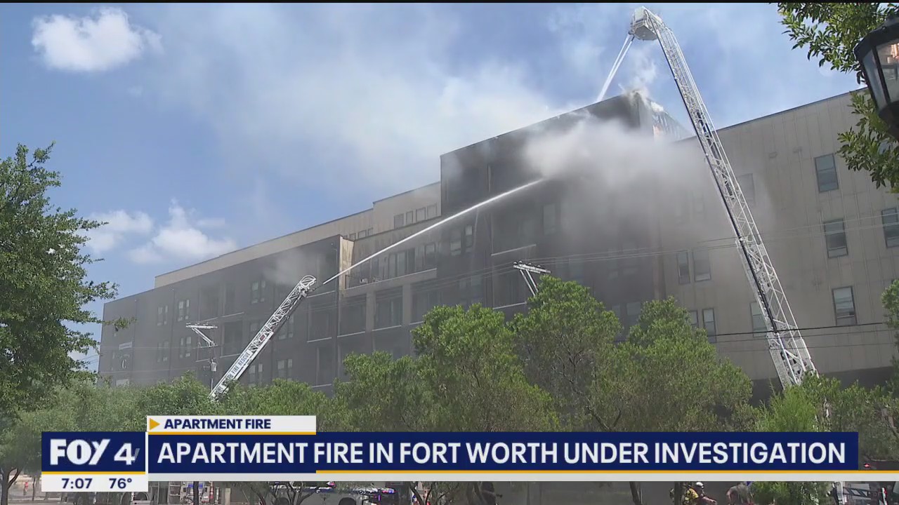 Massive apartment fire in Fort Worth under investigation