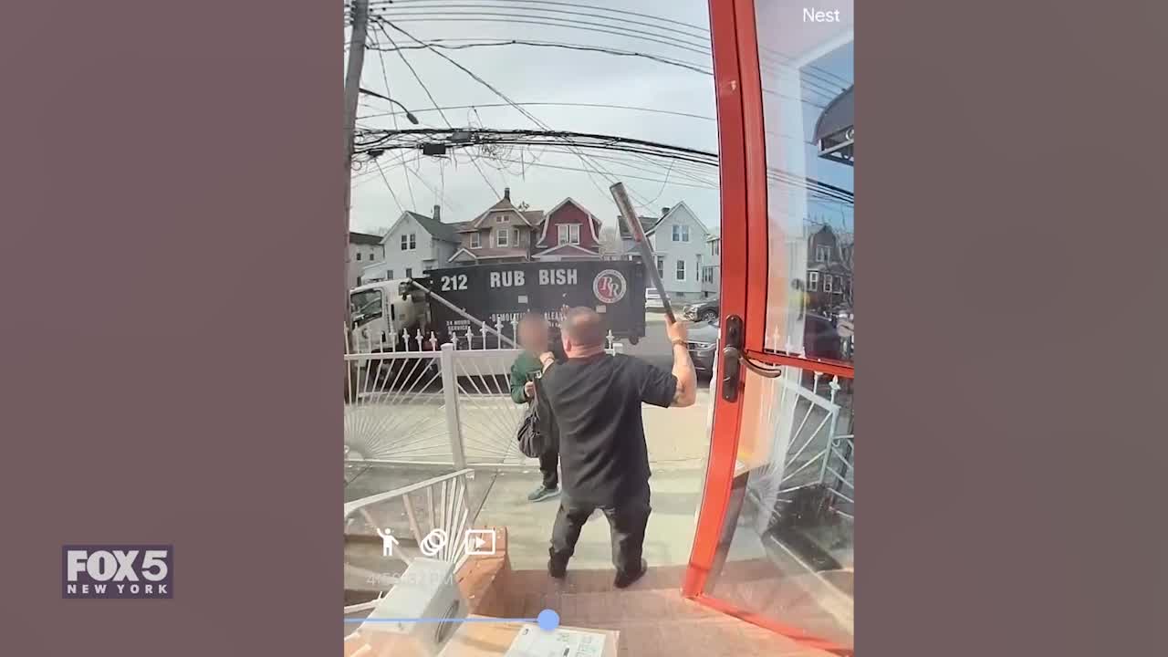 New Yorker lures and catches neighborhood package thief in the act