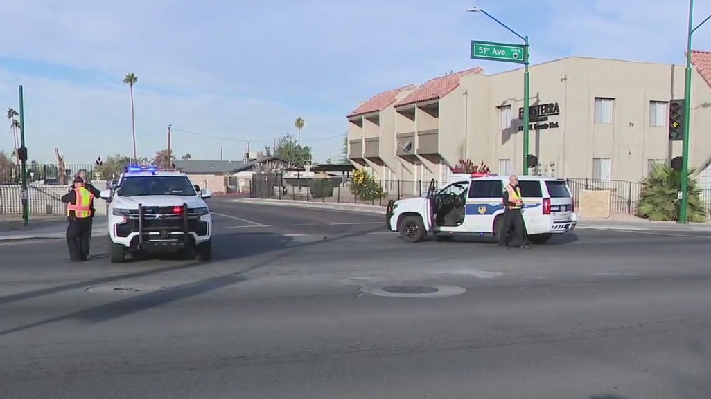 Juvenile hospitalized after Phoenix crash