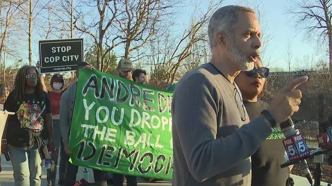 'Stop Cop City' protesters reject Mayor Dickens | FOX 5 Atlanta