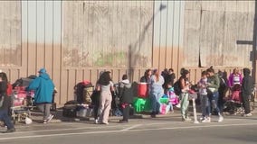 Confusion looming over Chicago migrant shelter evictions