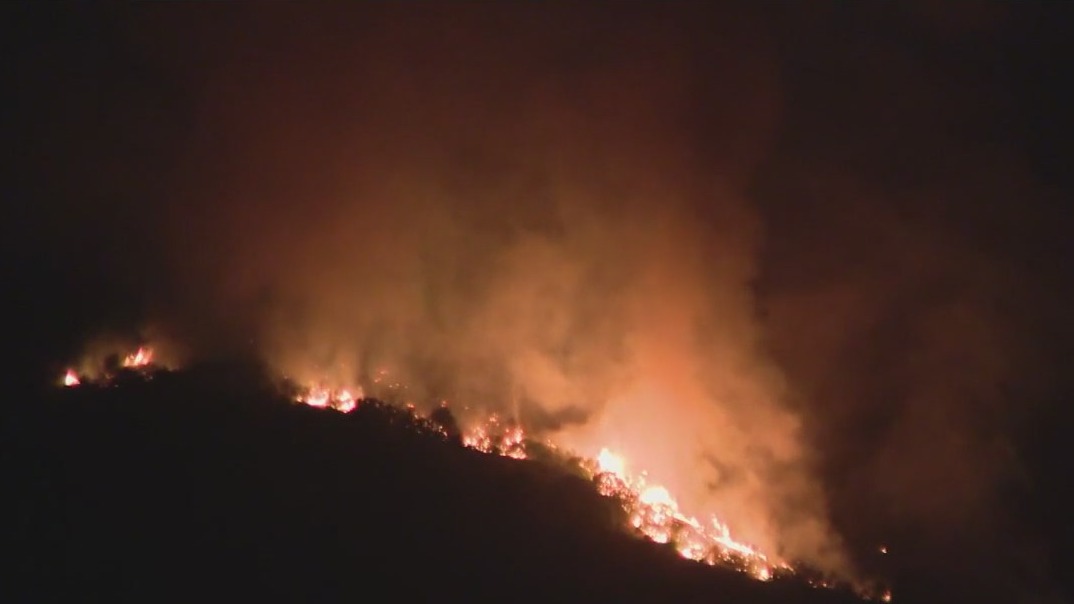 Diamond Fire burns nearly 840 acres