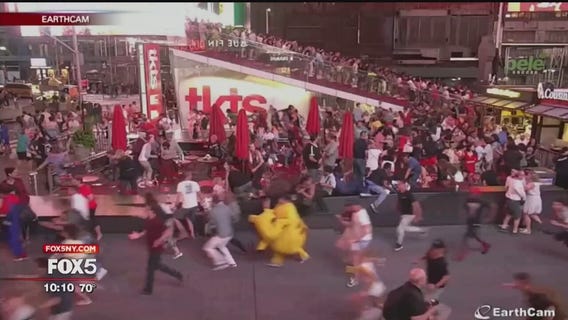 Backfiring motorcycle causes panic in Times Square