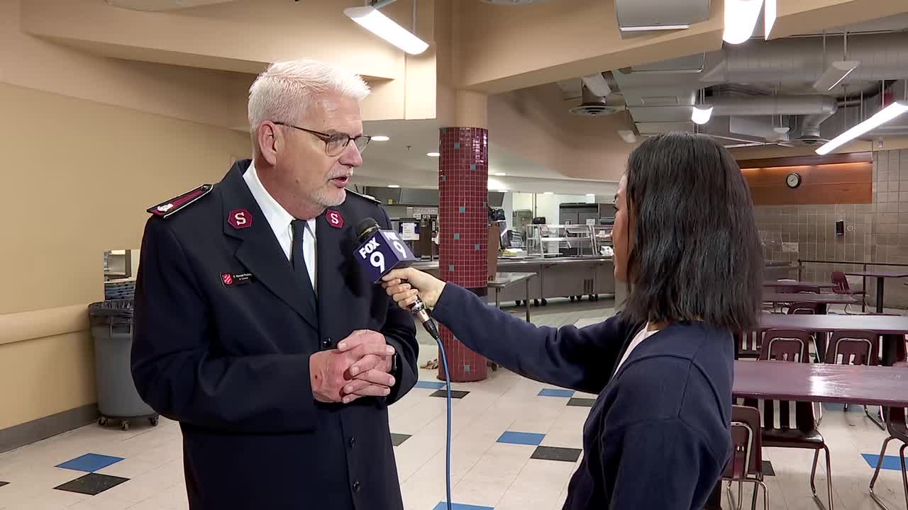 Salvation Army serving Thanksgiving meals