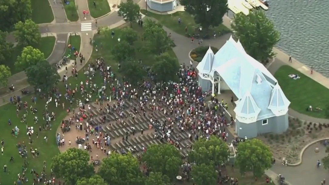 Minneapolis marches in support of Annunciation shooting victims