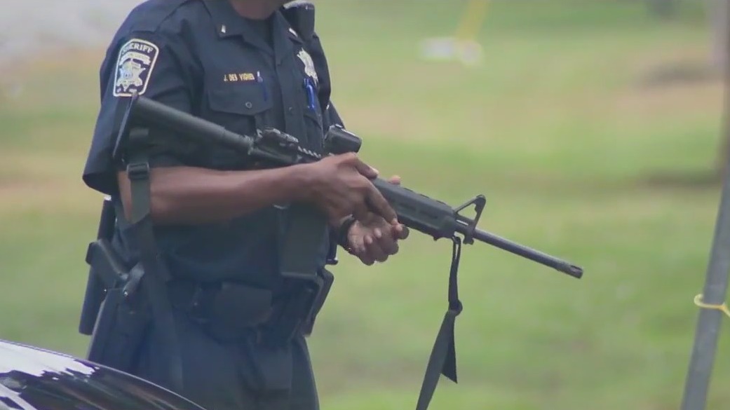 Police search for 'armed and dangerous' murder suspect | FOX 5 Atlanta