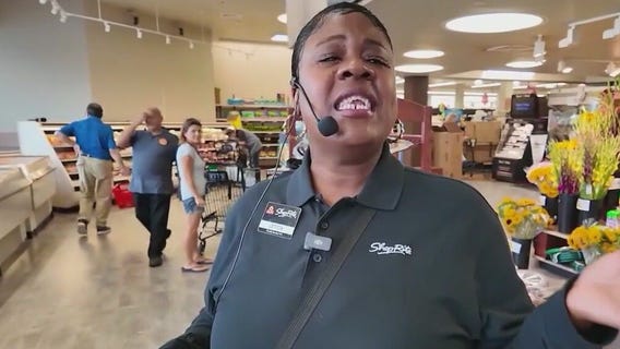 You Gotta See This: ShopRite employee goes viral
