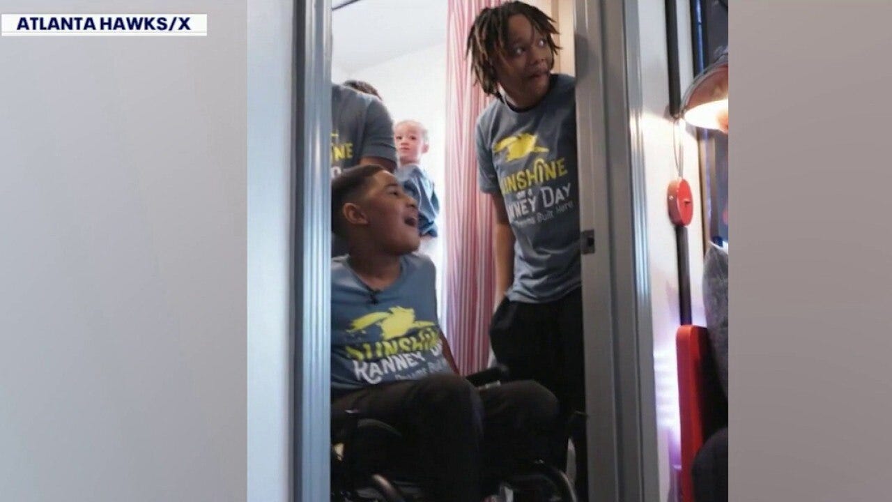 Atlanta Hawks' Trae Young surprises young fan with room makeover