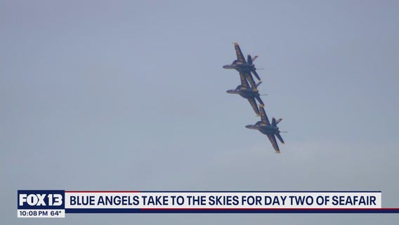 U.S. Navy Blue Angels soar through Seattle for Seafair weekend